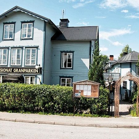 Hotel Pensionat Granparken Norrtälje Eksteriør billede