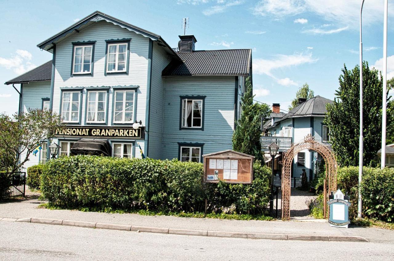 Hotel Pensionat Granparken Norrtälje Eksteriør billede