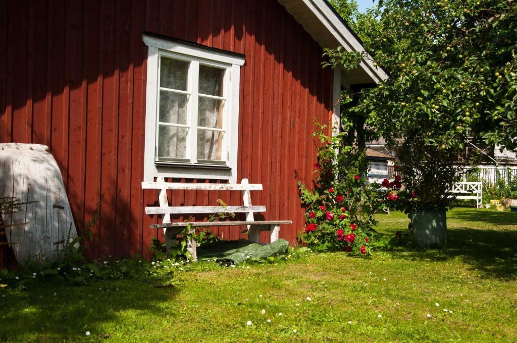Hotel Pensionat Granparken Norrtälje Eksteriør billede