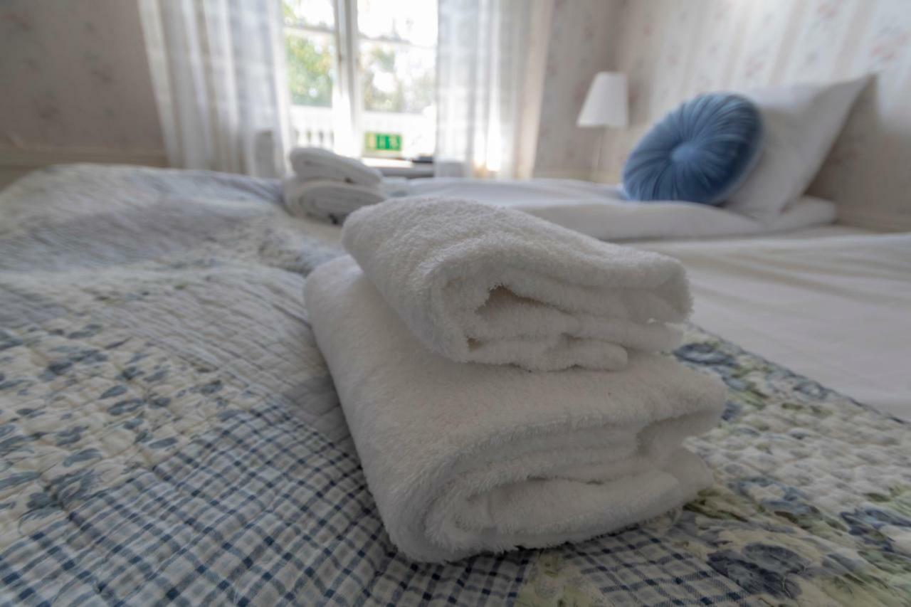 Hotel Pensionat Granparken Norrtälje Eksteriør billede