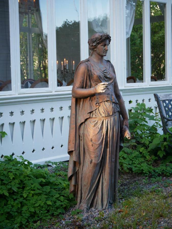 Hotel Pensionat Granparken Norrtälje Eksteriør billede