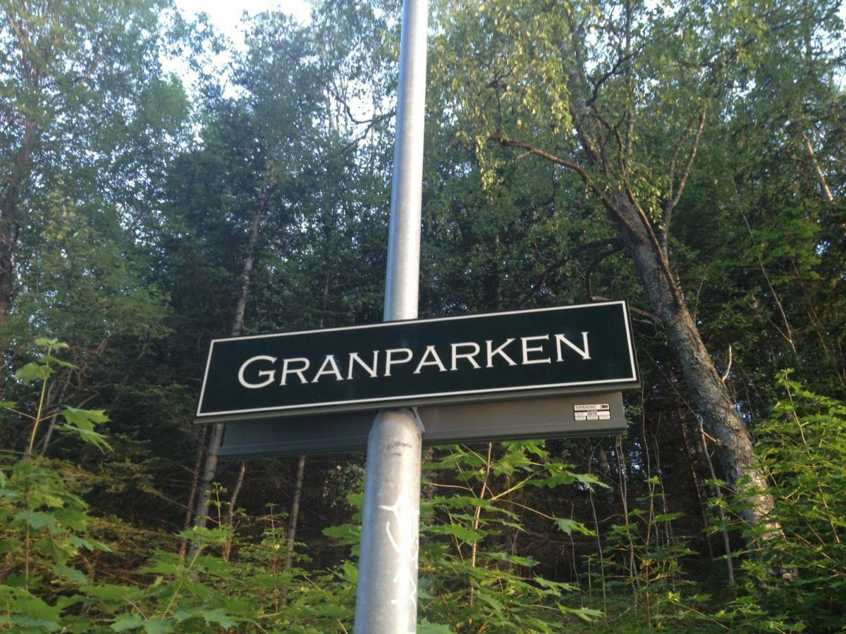 Hotel Pensionat Granparken Norrtälje Eksteriør billede